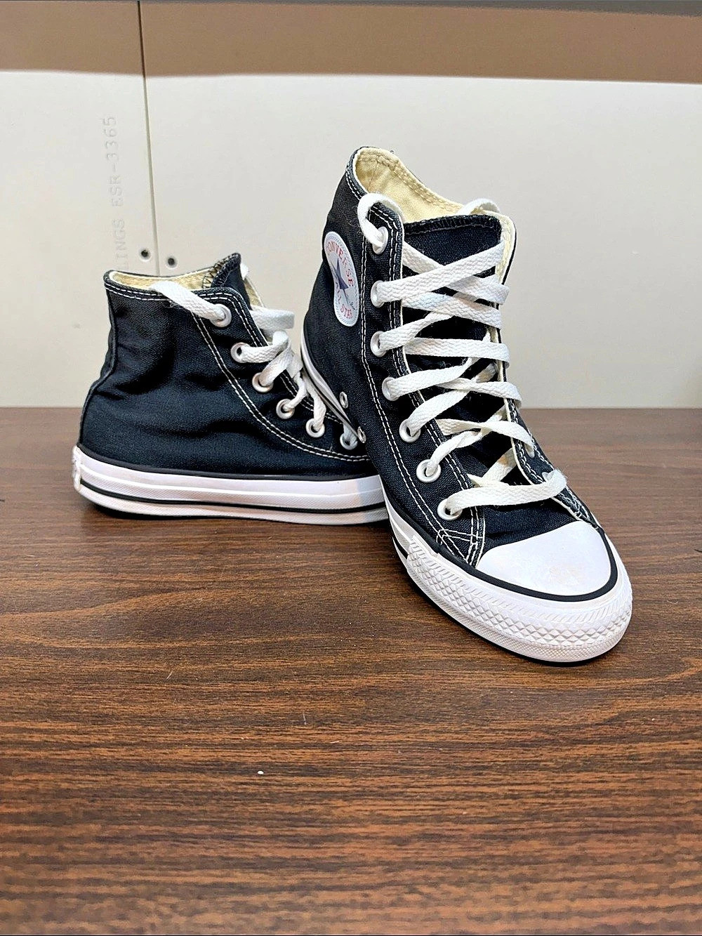 Converse Chuck Taylor All Star Black & White High Top Sneakers US 4.5